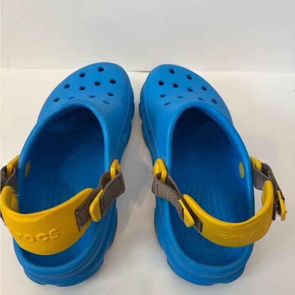 CROCS Classic All Terrain Kids Blue w Yellow Stripes Clogs Size 4 - Picture 2 of 4